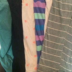 Ladies v-neck tees lot of 6 size XL